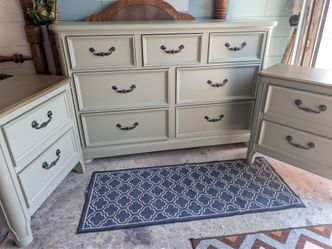 Bedroom set