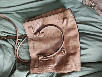 Micheal Kors Purse