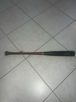 Victus Wood Bat