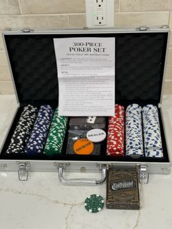 Full Poker Set with Custom Card Deck