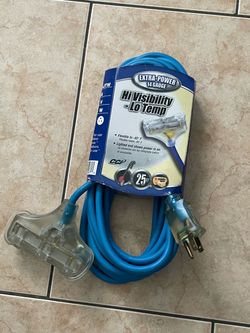 Heavy duty extension cord 3 lighted outlets