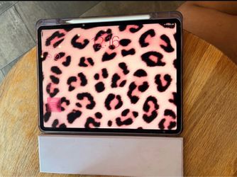 Apple iPad Air with foldable stand case and Apple Pencil