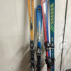 Snow Skis 