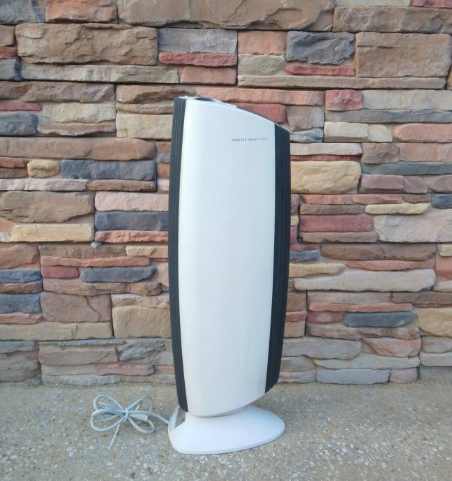 Sharper Image Ionic Breeze GP Silent Air Purifier/Germicidal Protection
