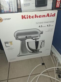 Kitchen aid tild head stand mixer
