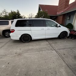 2005 Honda Odyssey And 2014 Kia Optima