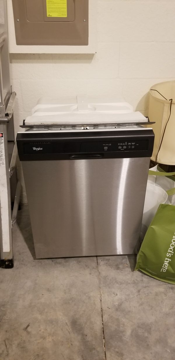 2 yr old Maytag Dishwasher motor not working for Sale in Brooksville
