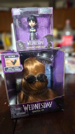 NEW, Jada Metalfigs WEDNESDAY ADDAMS IN UNIFORM Diecast Figure & Ignatius ITT w/Hat Brush - Unopened 2024, firm