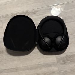Bose QuietComfort Ultra Bluetooth Headphones, Wireless Headphones with Spatial Audio, Over Ear Noise Cancelling Headphones with Mic, Up to 24 Hours of