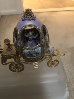 Ostrich eggs handmade plays music 🎶 Purple