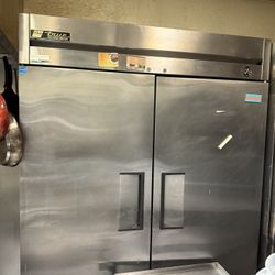 Refrigerator Commercial 