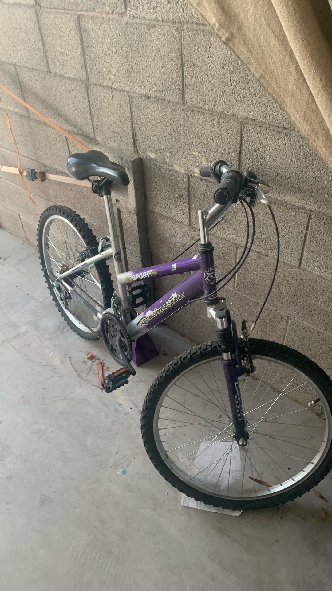 Mountain Bike (see Description)