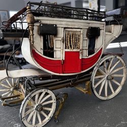 Red & White  Stagecoach Wagon Metal Display Toy Model Vintage