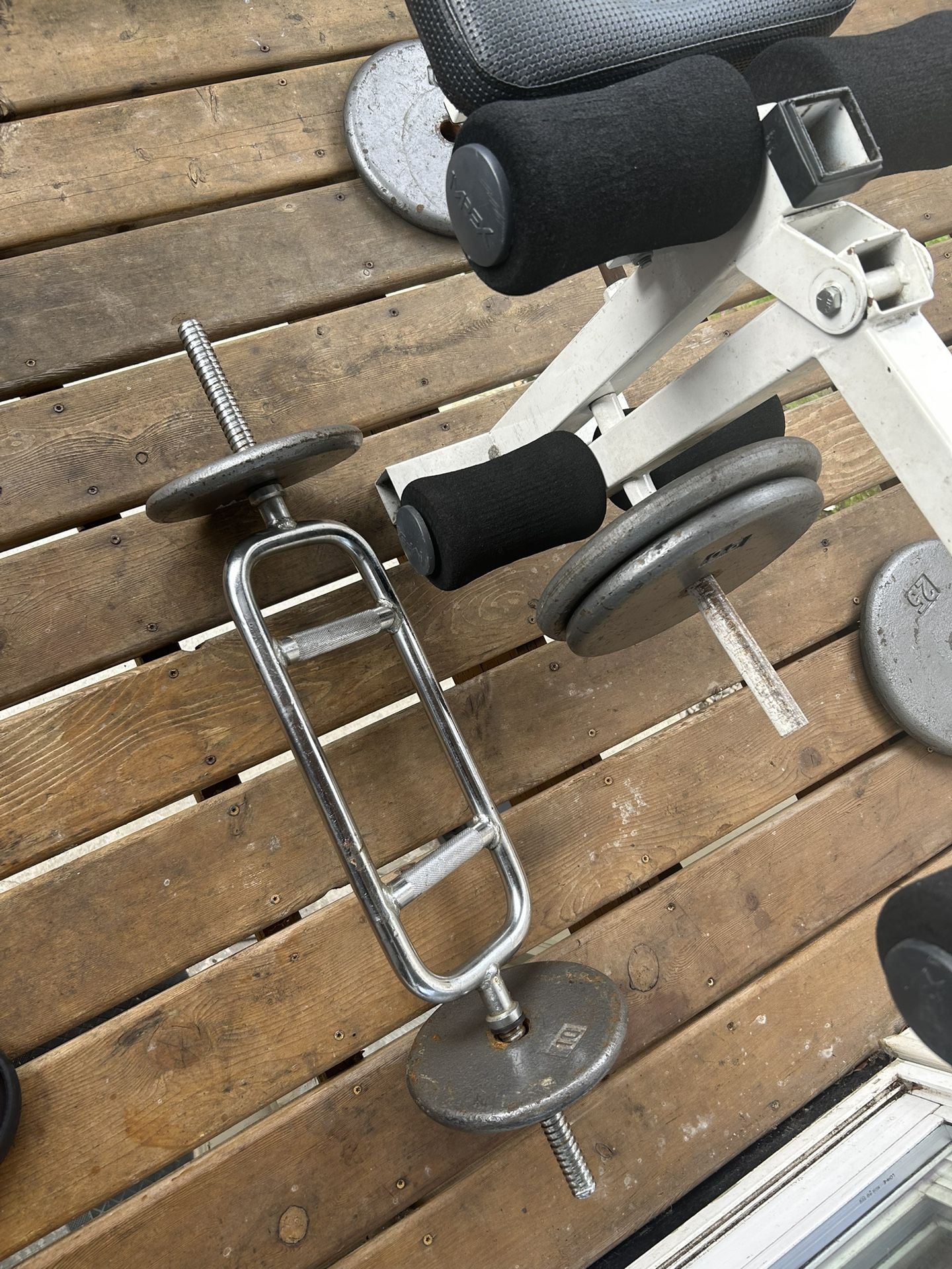 Bench Press/ Weight Plates/tricep Bar/punching Bag