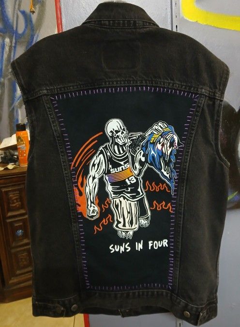 Phoenix Suns In Four Vintage Levi's Battle Vest
