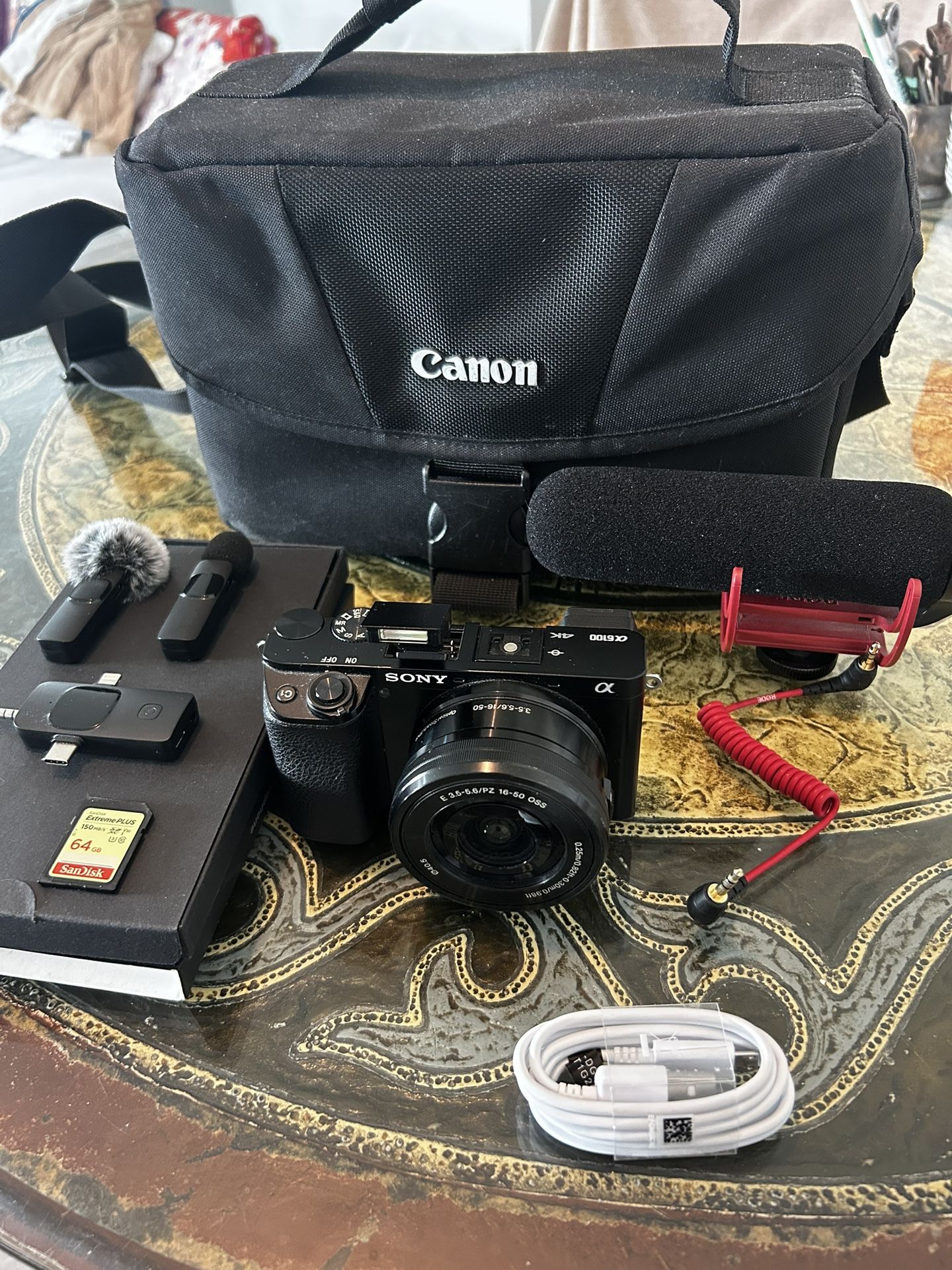 Sony A6100