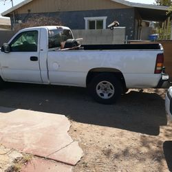 2002 Chevy 8ft bed Silverado A/C Auto PS V6 4.3 MOTOR RUNS GOOD Transmission Bad