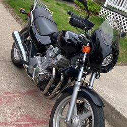 Honda Nighthawk 