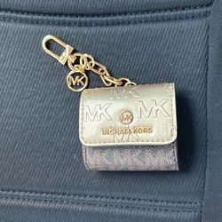 michael kors airpod case