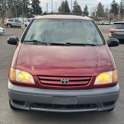 2000 Toyota Sienna
