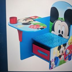 Toddler Desk featuring Mickey Mouse / Disney