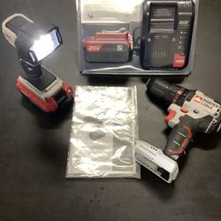 Porter Cable 20Volt Kit With 2 Batteries Flashlight Drill/Driver Charger