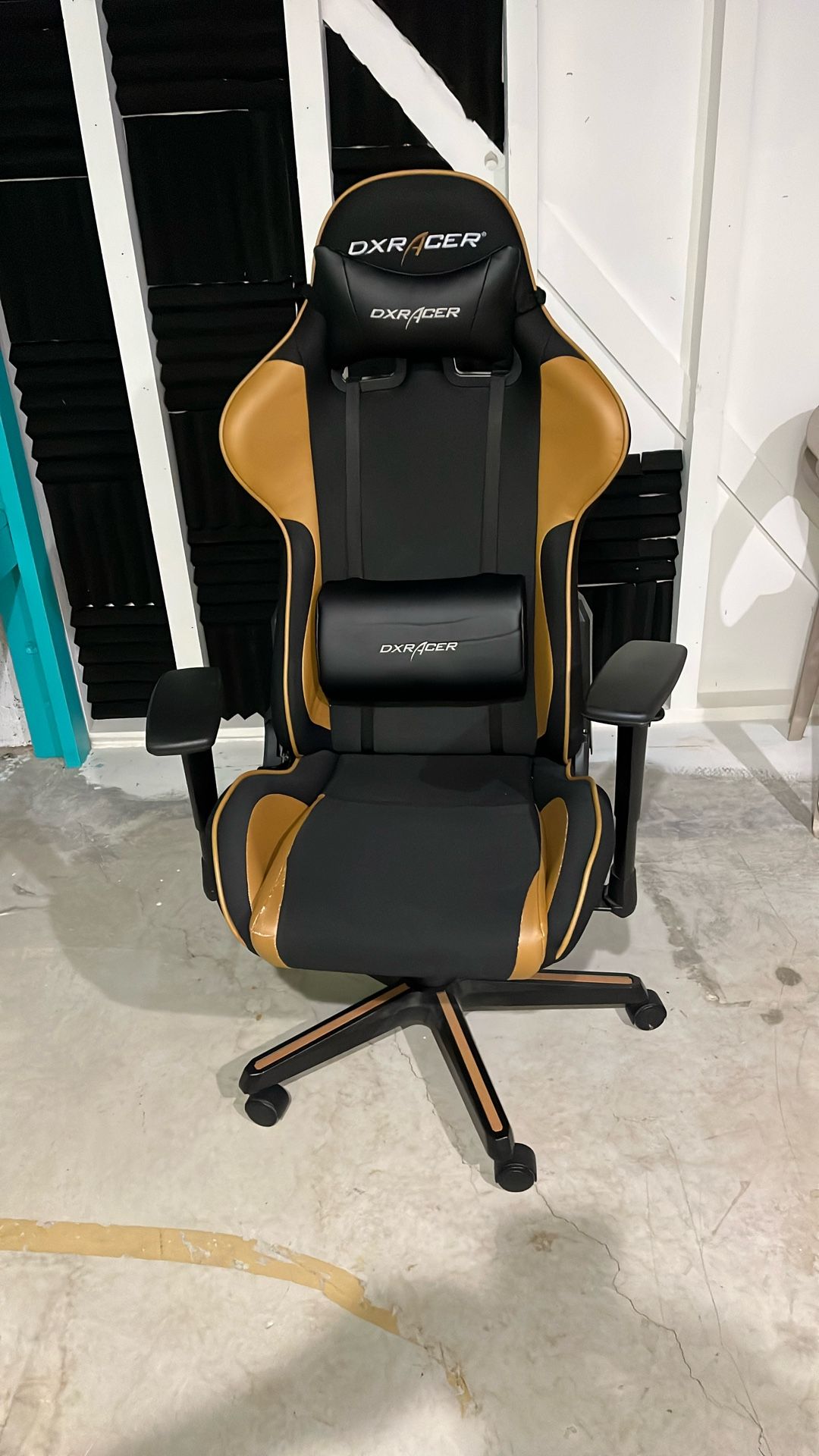 DX Racer Gaming Chair