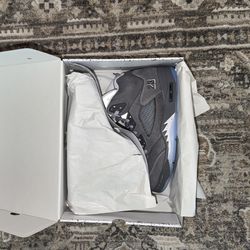 Jordan 5 Retro Wolf Grey size 10.5 men new