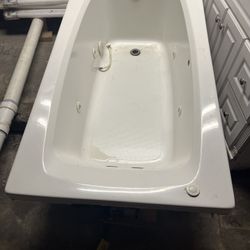 Jacuzzi Bath Tub