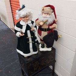 VINTAGE MR. AND MRS CLAUS 