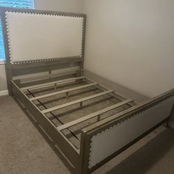 Queen Size Upholstered C