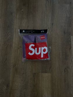 Supreme x Hanes Crew Socks 4-Pack