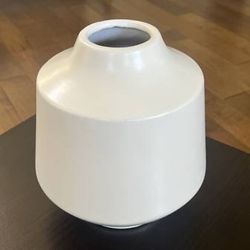 White Stoneware Vase (Staging Home Decor Tabletop) Modern Geometric