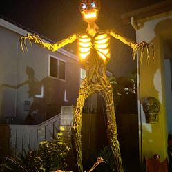 Halloween 12ft Pumpkin Head Skeleton 