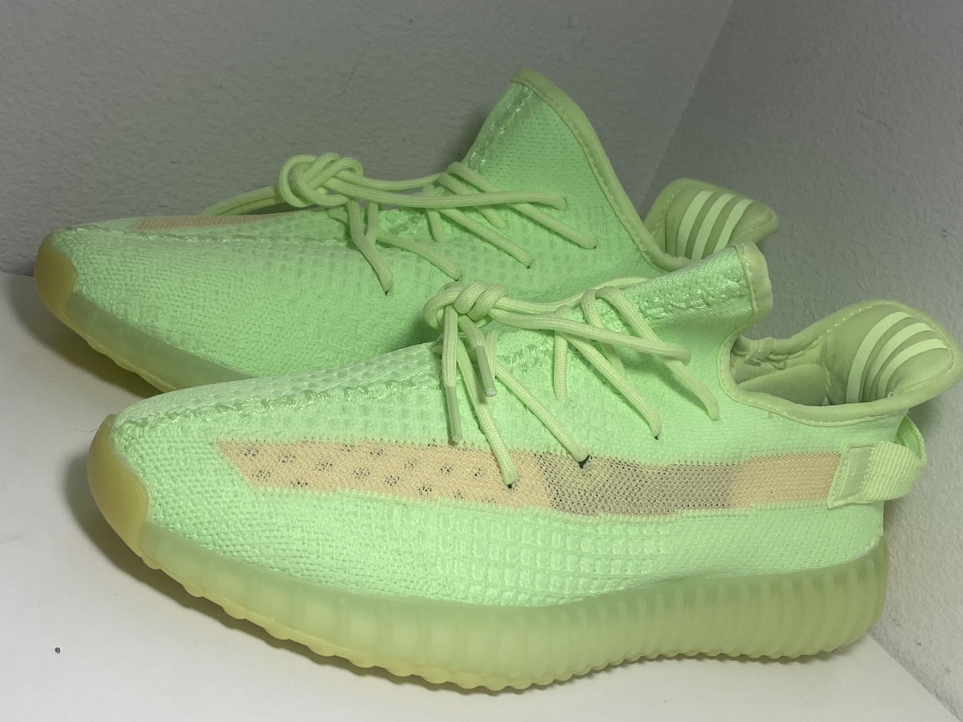 Kanye West Air Yeezy Glow Adidas Yeezy Boost 350 V2 Glow