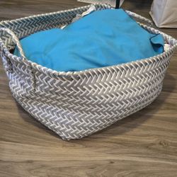 Move Out Sale