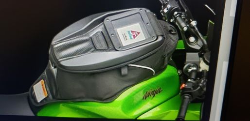 Kawasaki tank bag