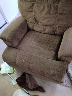 Chair that helps you get up