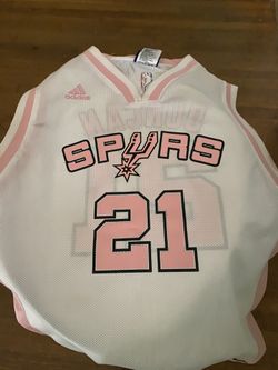 Tim Duncan women’s jersey