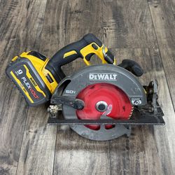 Dewalt DCS578 Brushless FlexVolt 7-1/4” Circular Saw 