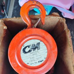 CM Series 662 1/2 Ton Hand Hoist