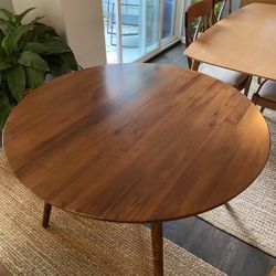 Article Seno Dining Table