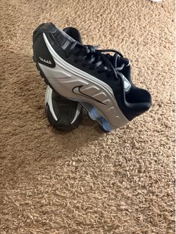 Nike Shox Grade School Size 4