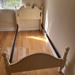 Twin Bed Frame (Headboard & Footboard)