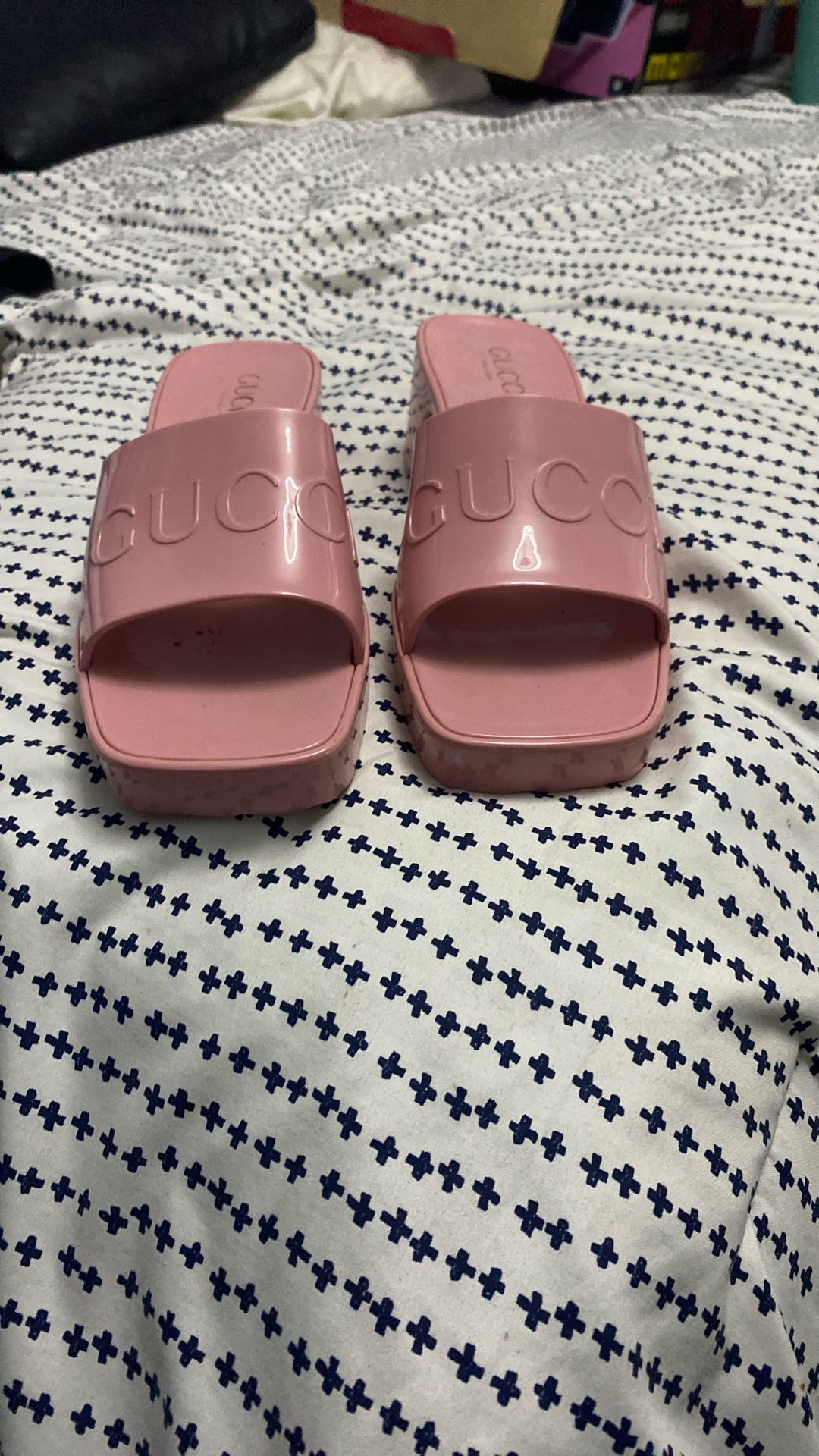 GUCCI Rubber slide Pink