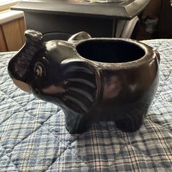  Small Elephant Planter About 5” Long