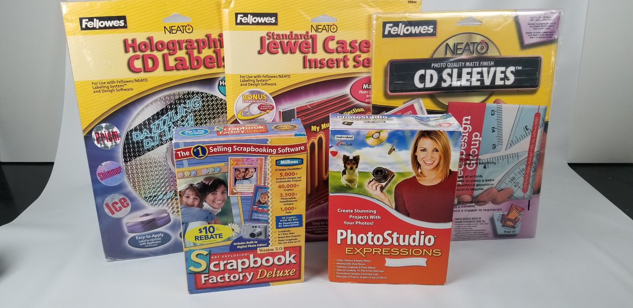 Computer Scrapbooking and Photo studio Software. CD labels lot