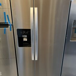 Whirlpool Side-by-Side Refrigerator Stainless Steel NEW! WRS321SDHZ