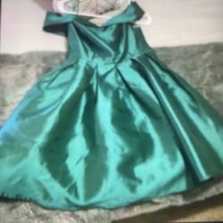 metallic Green Dress 👗