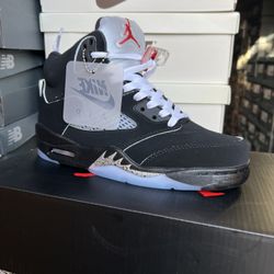 Jordan 5 Men Size 7, 7.5, 8, 8.5, 10, 10.5, 11, 13